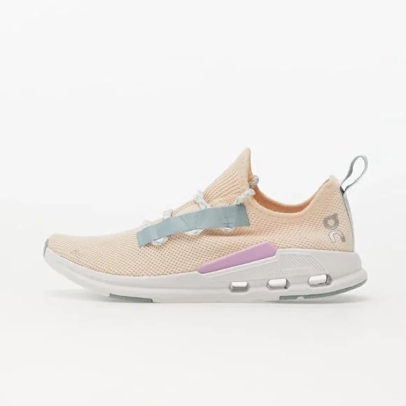 On W Cloudeasy Sneakers - Picture 3 of 16